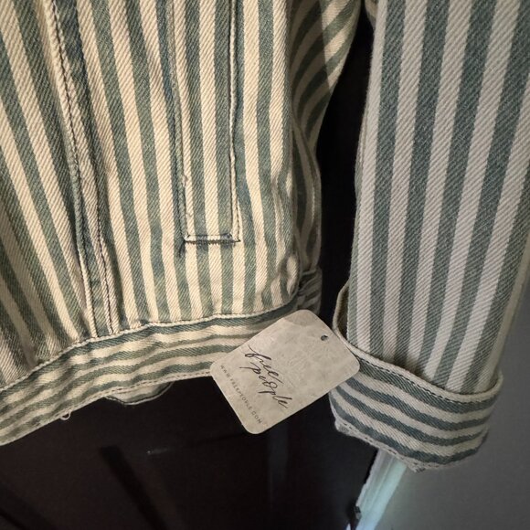 NWT We the Free Oversized Striped Denim Jacket Green White Cream Medium - Picture 3 of 5